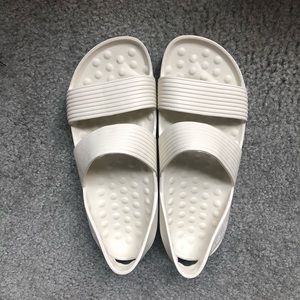 Oiselle Sport Sandal